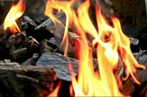 Der gemauerte Aussenkamin – wie kann er betrieben werden